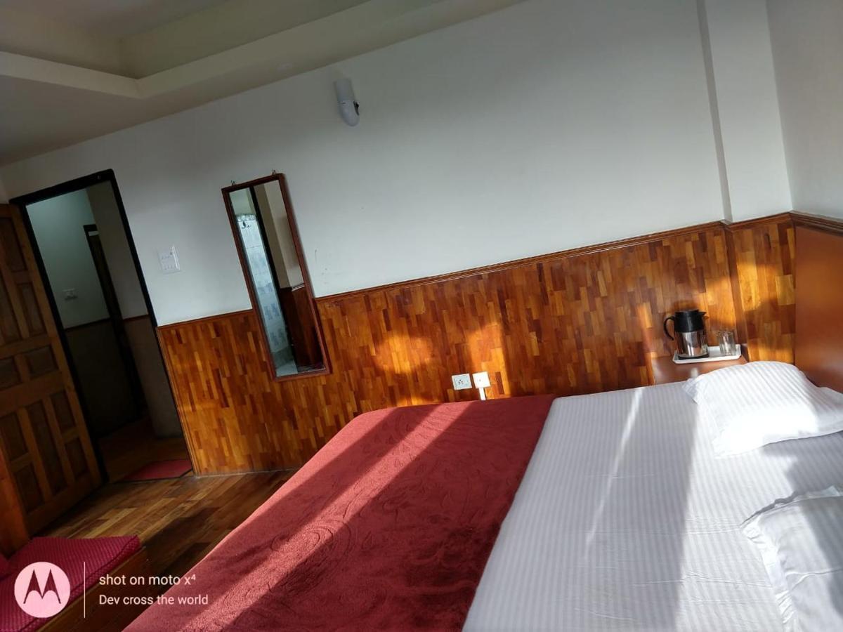 Bon Hotel Crystal Palace Gangtok Exteriör bild