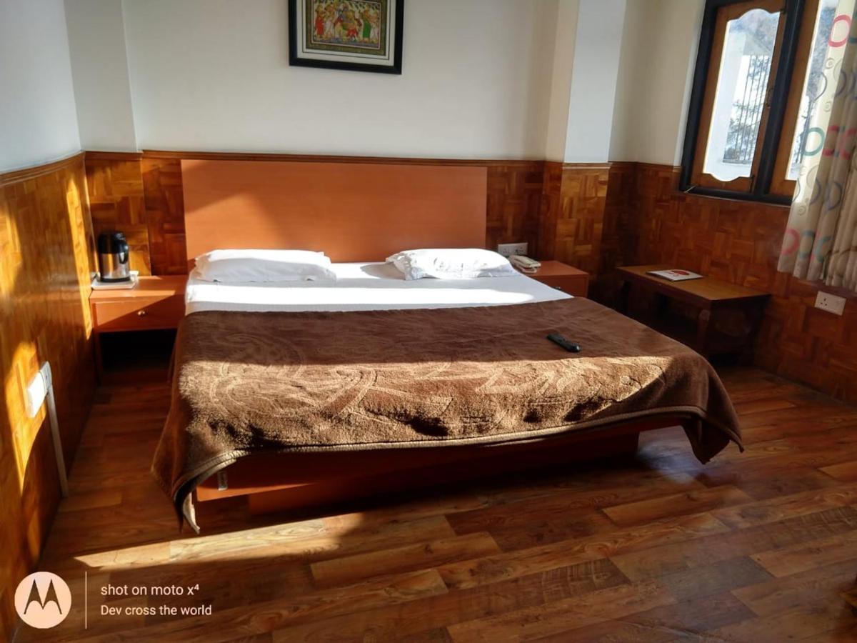 Bon Hotel Crystal Palace Gangtok Exteriör bild