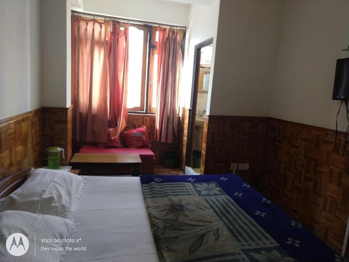 Bon Hotel Crystal Palace Gangtok Exteriör bild