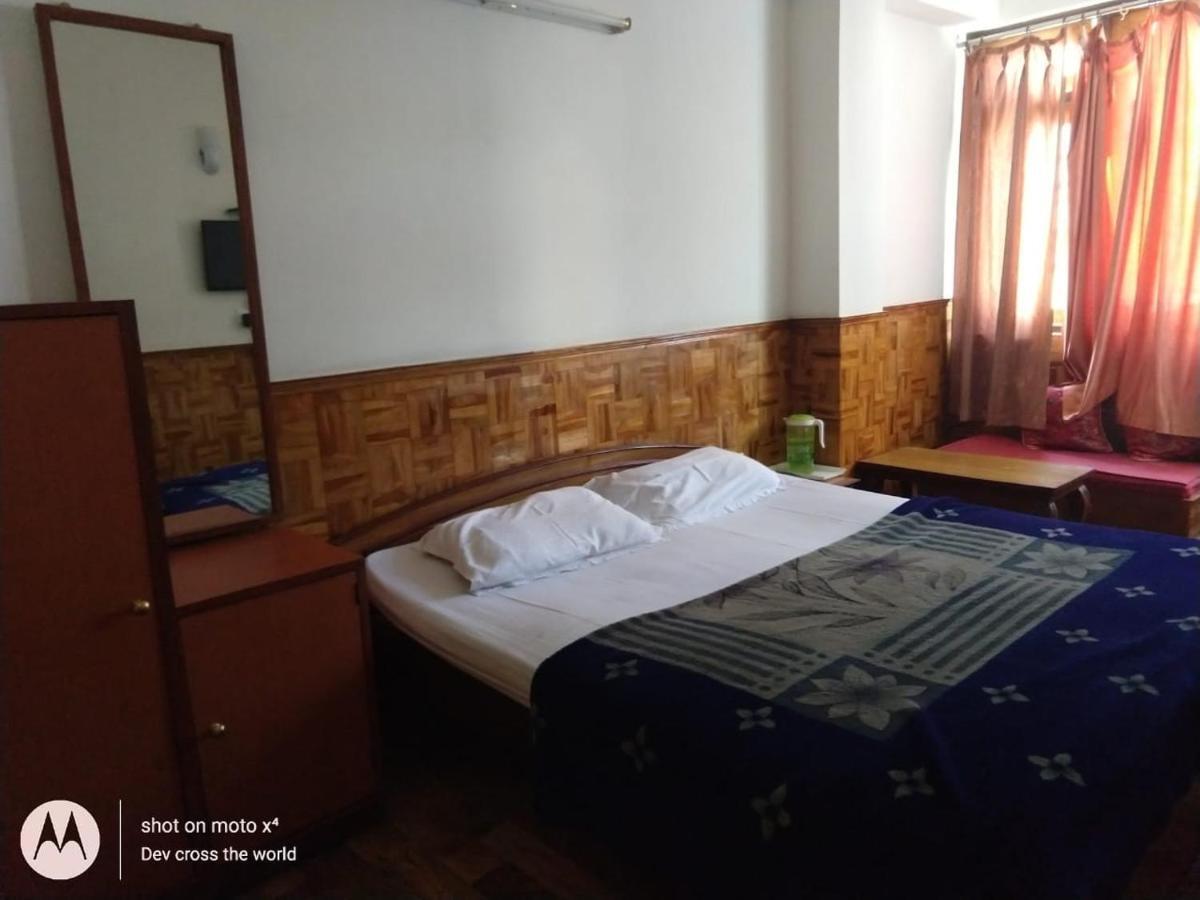 Bon Hotel Crystal Palace Gangtok Exteriör bild