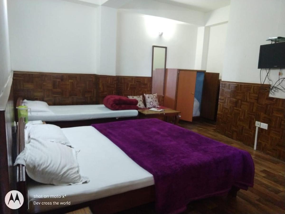 Bon Hotel Crystal Palace Gangtok Exteriör bild